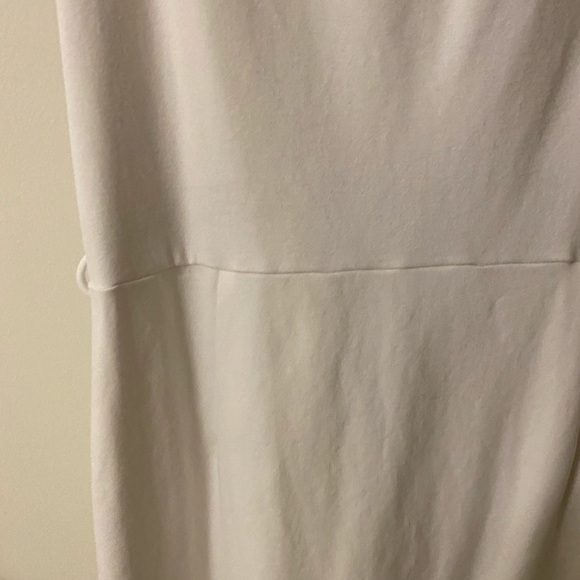 White dress - Picture 3 of 5